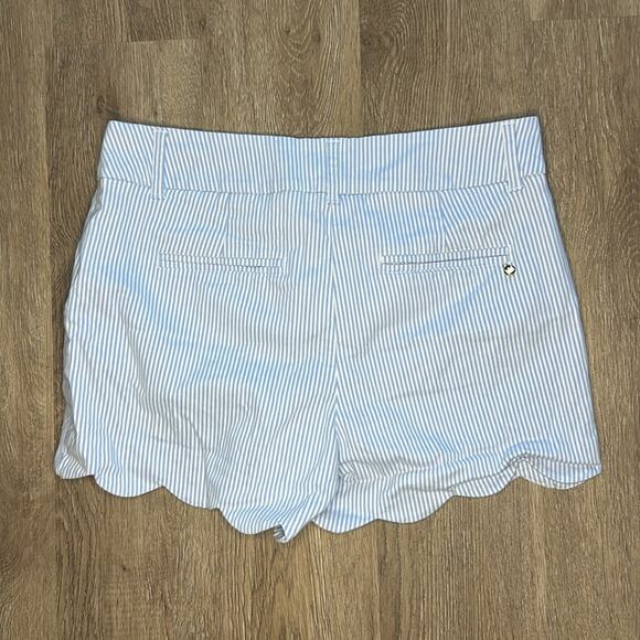 Crown & Ivy Blue & White Striped Shelby Scalloped Shorts Size 6 - Picture 4 of 4